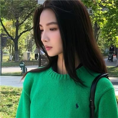 白色，红色与...